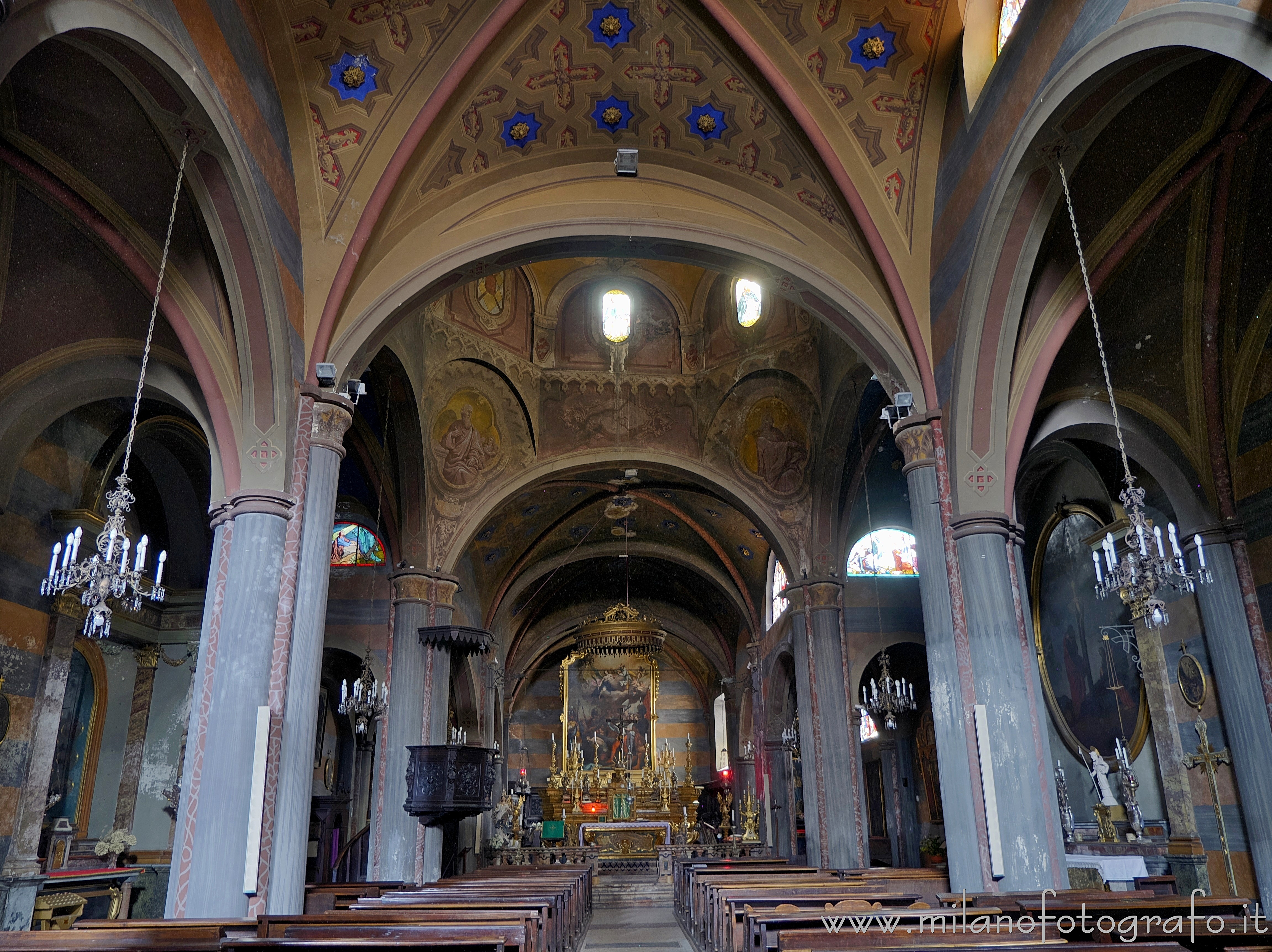 Biella (Italy) - Interior of the Church of St. James - Full resolution picture